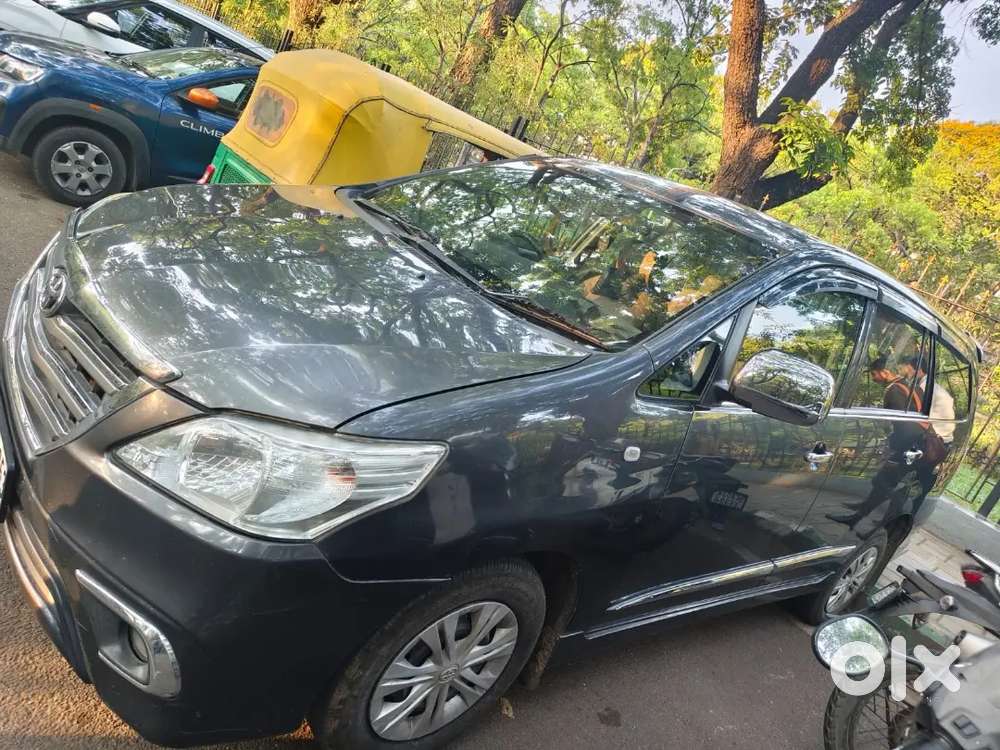 Toyota Innova 2.5 G 2015 Urgent Sell