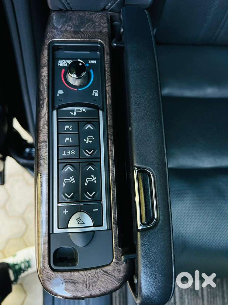 Toyota Vellfire Vip – Executive Lounge, 2021, Petrol