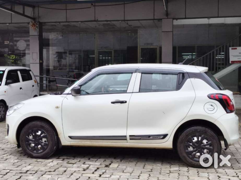 Maruti Suzuki Swift Lxi, 2021, Petrol
