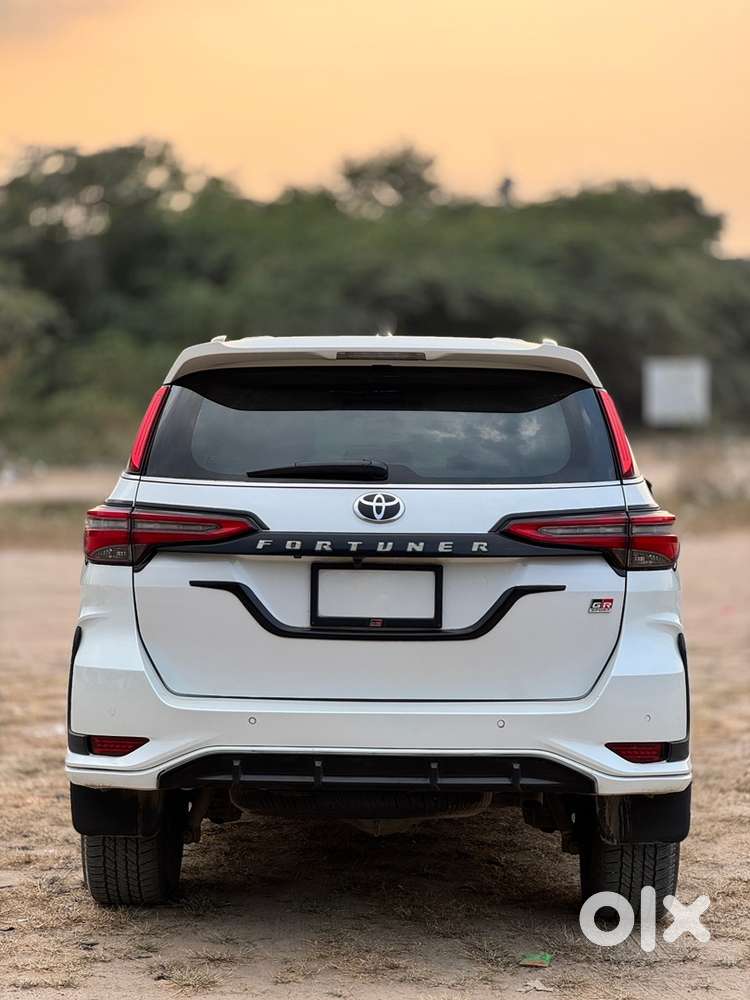 Toyota Fortuner Legender 2023