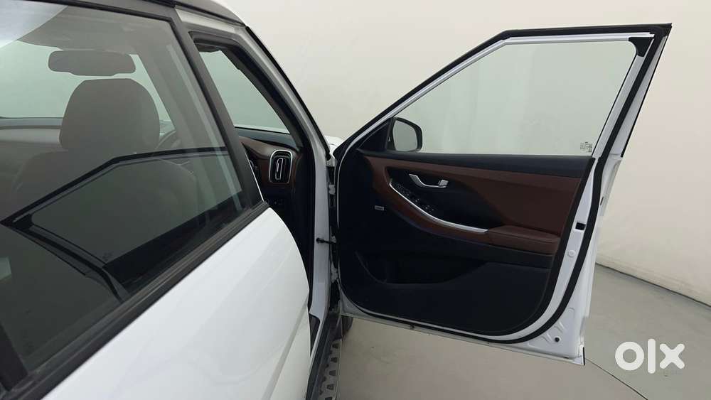 Hyundai Alcazar 2.0 Platinum (o) Petrol At 6 Str, 2021, Petrol