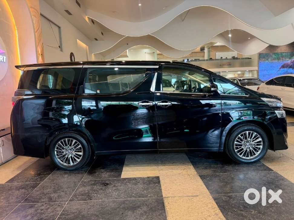 Toyota Vellfire Vip &ndash; Executive Lounge, 2022