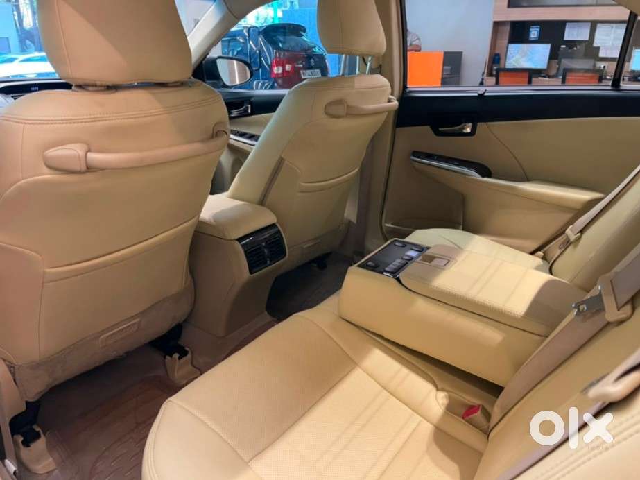 Toyota Camry Hybrid, 2015, Electric