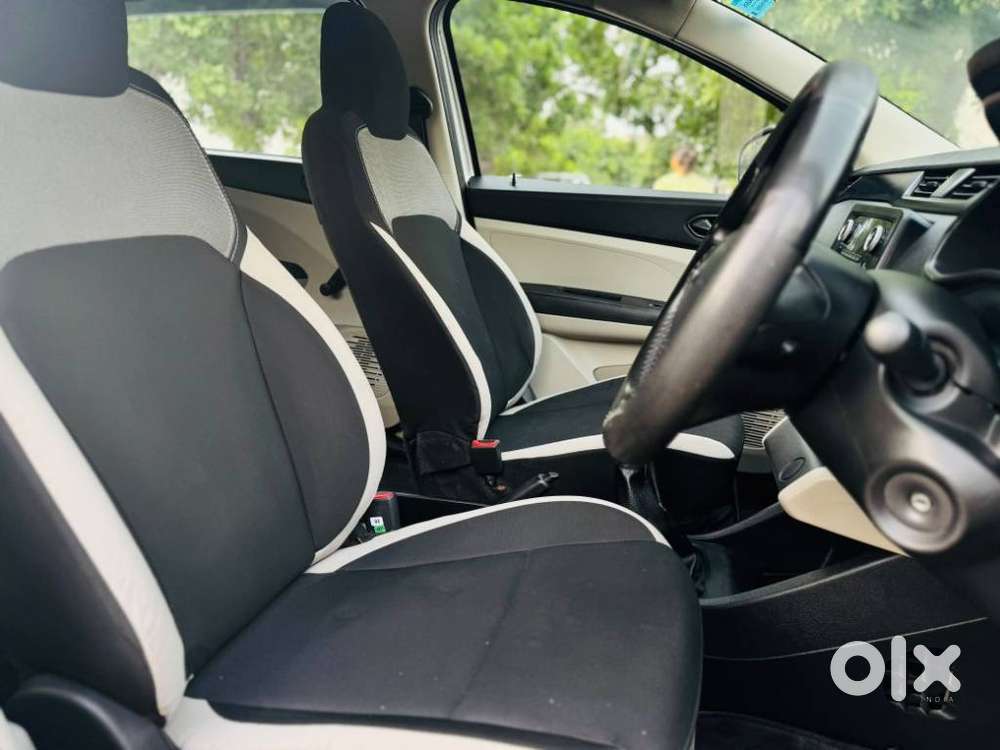 Renault Triber Rxl, 2024, Petrol