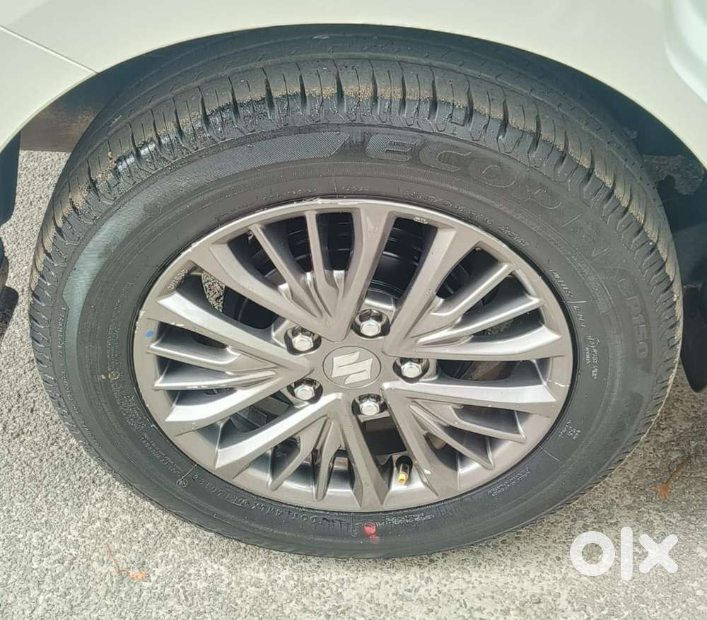 Maruti Suzuki Ertiga Zxi At Petrol, 2020, Petrol
