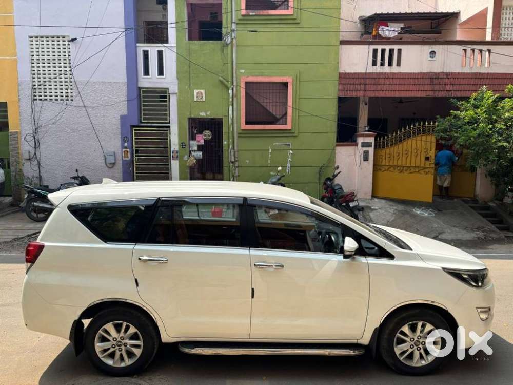 Toyota Innova Crysta 2.8 Gx At 7 Str, 2016, Diesel