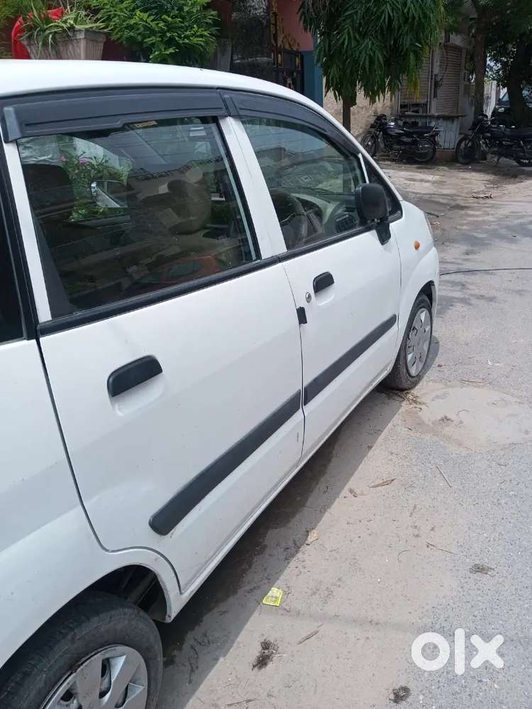Maruti Suzuki Zen Estilo 2012