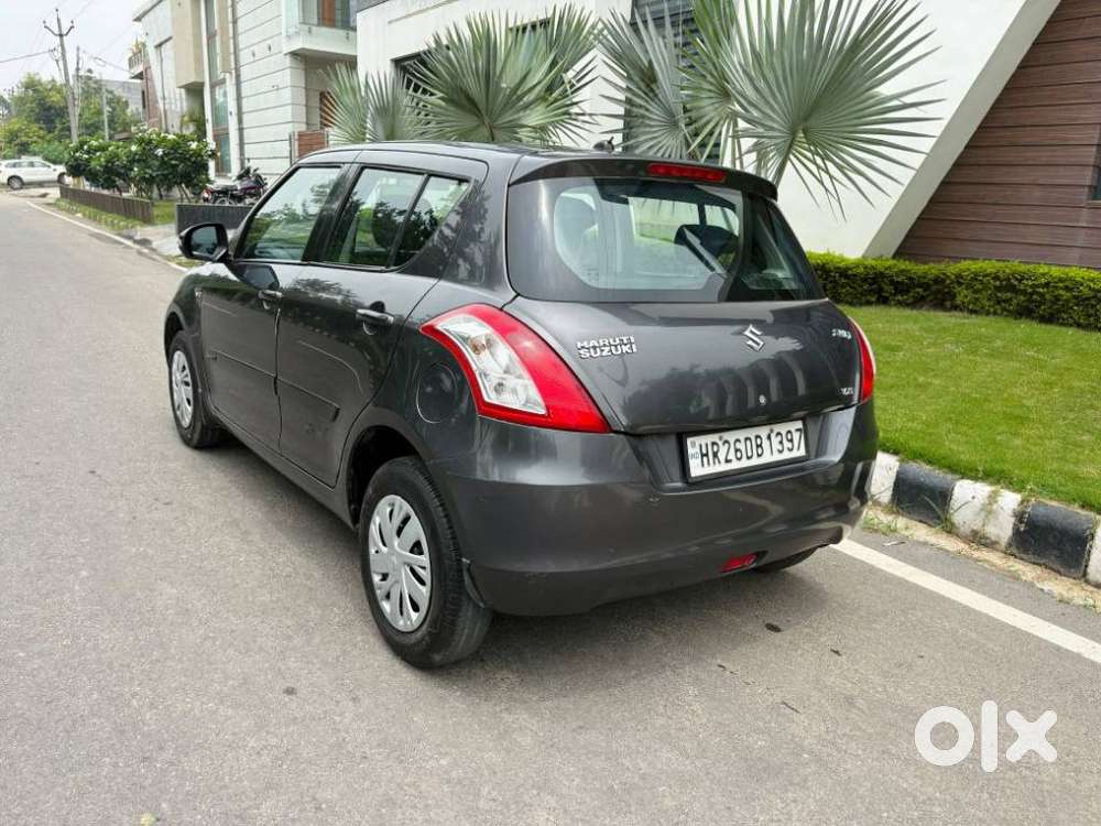 Maruti Suzuki Swift Vxi Abs Bsiv, 2017, Petrol
