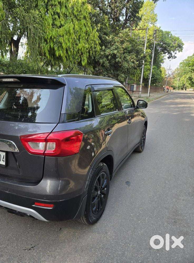 Maruti Suzuki Brezza 1.5 Zxi Smart Hybrid, 2020, Petrol