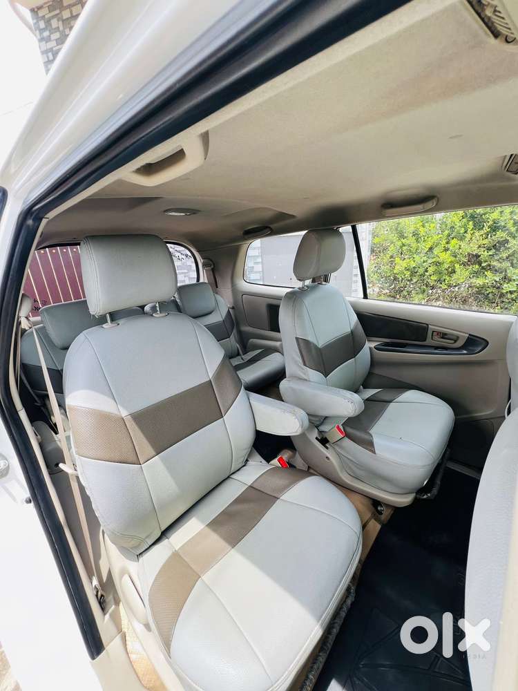Toyota Innova 2.5 G (diesel) 7 Seater, 2012, Diesel