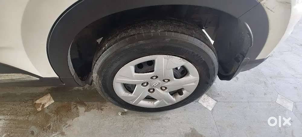 Hyundai Venue 2020 Petrol Well Maintained