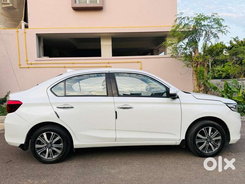 Honda Amaze, 2023, Petrol