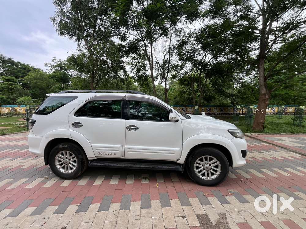 Toyota Fortuner, 2014, Diesel