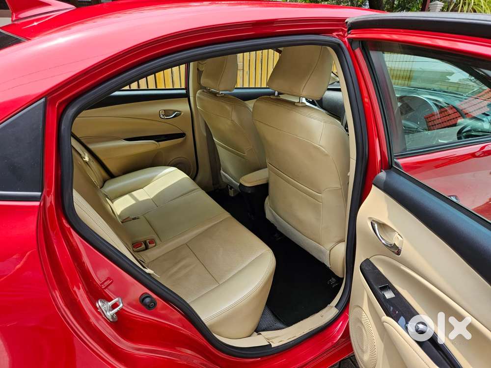 Toyota Yaris Vx Cvt, 2020, Petrol