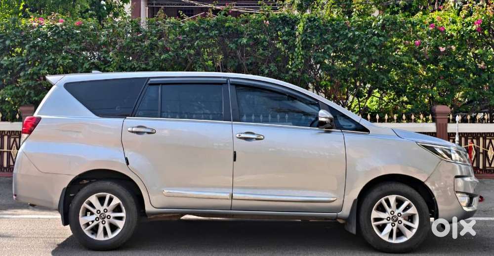 Toyota Innova Crysta 2.4 Gx Mt, 2017, Diesel