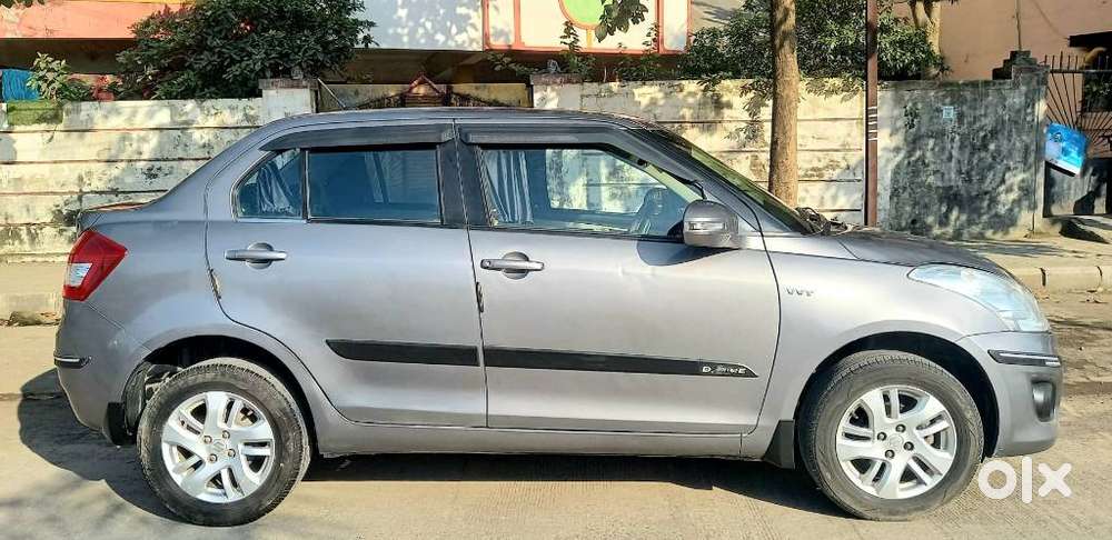 Maruti Suzuki Swift Dzire 1.2 Zxi Bsiv, 2013, Petrol