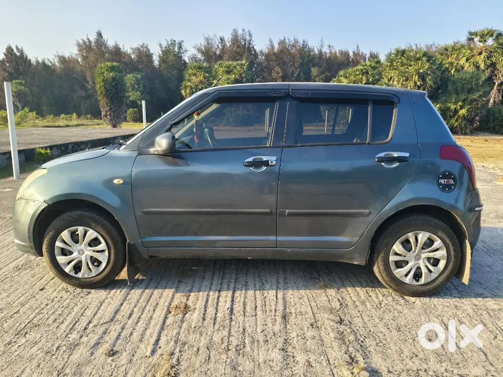 Maruti Suzuki Swift 2006 Petrol 183000 Km Driven