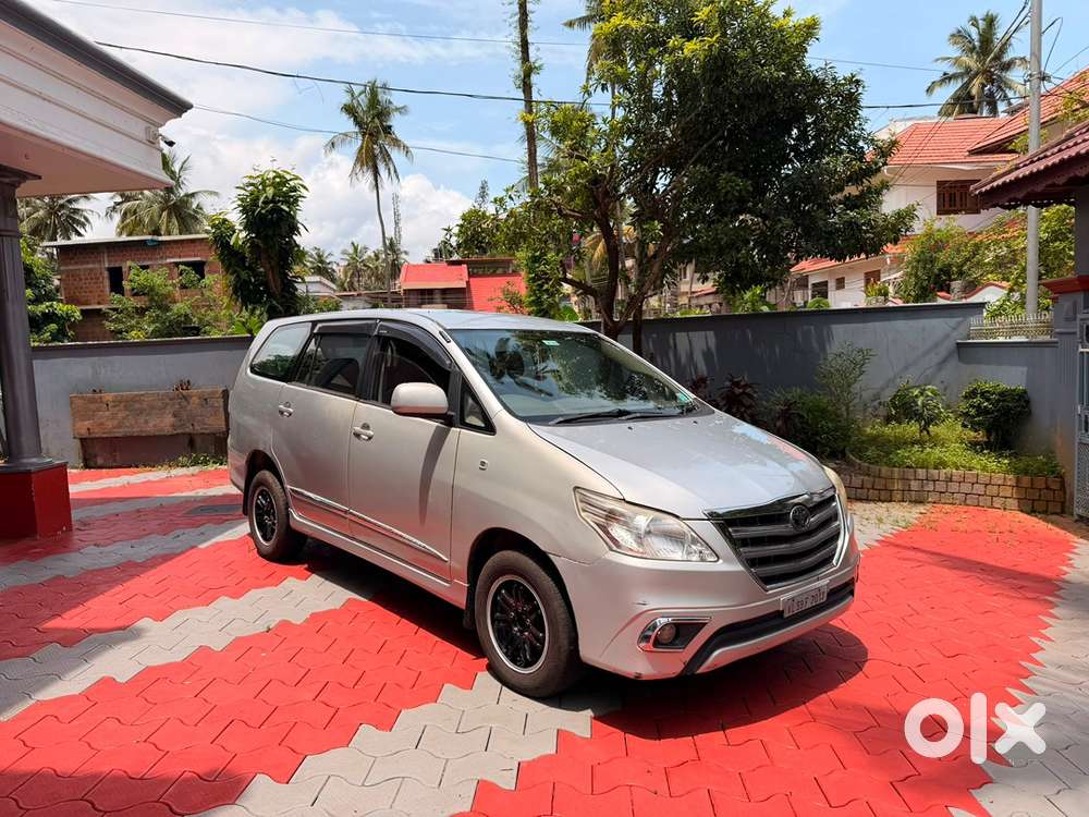 Toyota Innova Diesel 2012