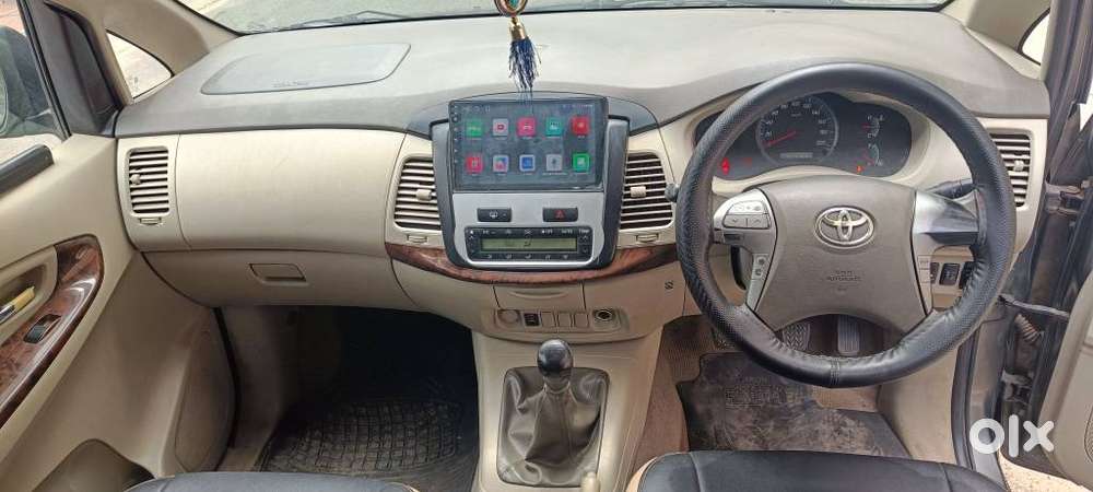 Toyota Innova 2.5 V 7 Str, 2012, Diesel