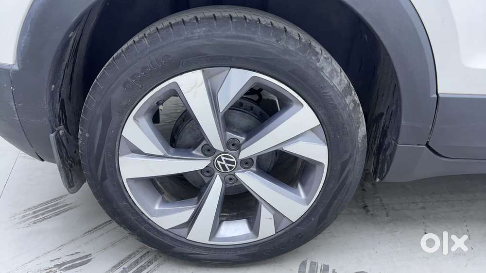 Volkswagen Taigun Topline 1.0 Tsi At (electric Seats), 2022, Petrol
