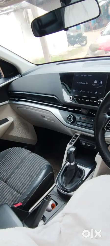 Kia Carens 2023 Petrol