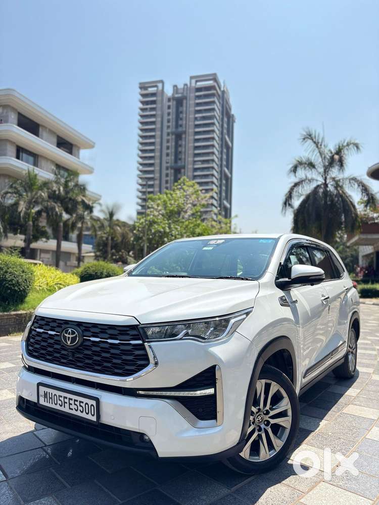 Toyota Innova Hycross 2.0 Zx (o) Hybrid 7 Str, 2023, Petrol