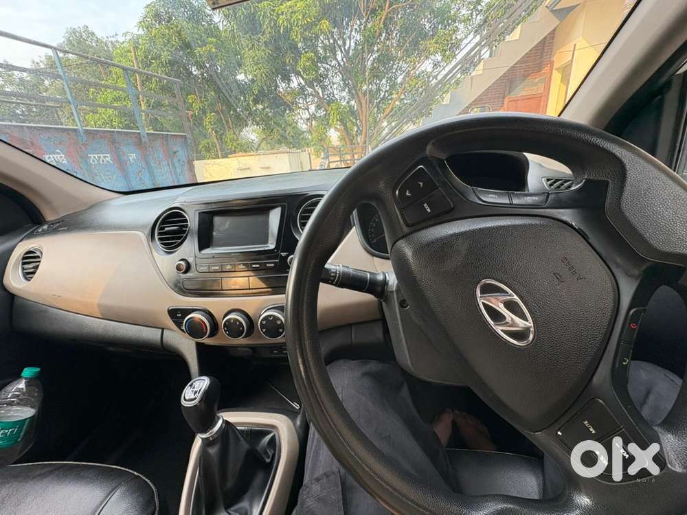 Hyundai Grand I10 2017 Petrol Well Maintained