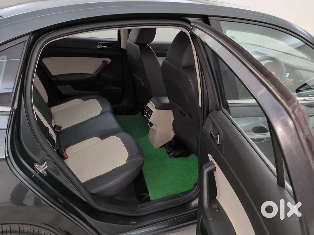 Skoda Slavia Style 1.0l Tsi At, 2023, Petrol
