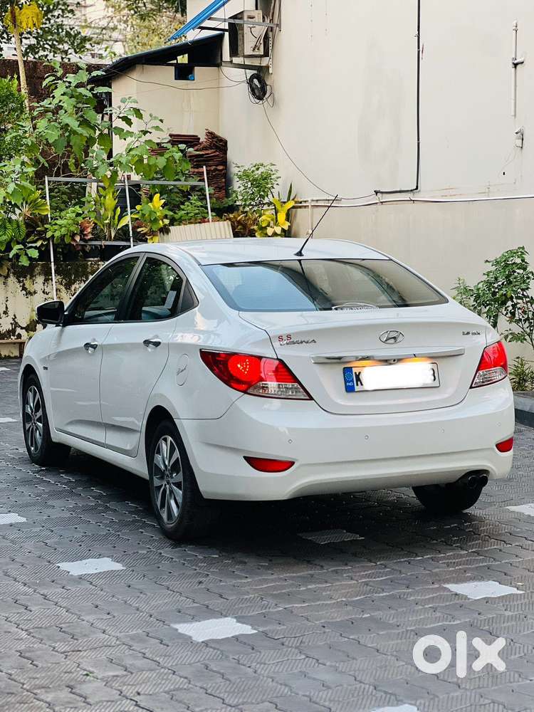 Hyundai Verna 1.6 Sx (o) Crdi Anniversary Edition, 2014, Diesel