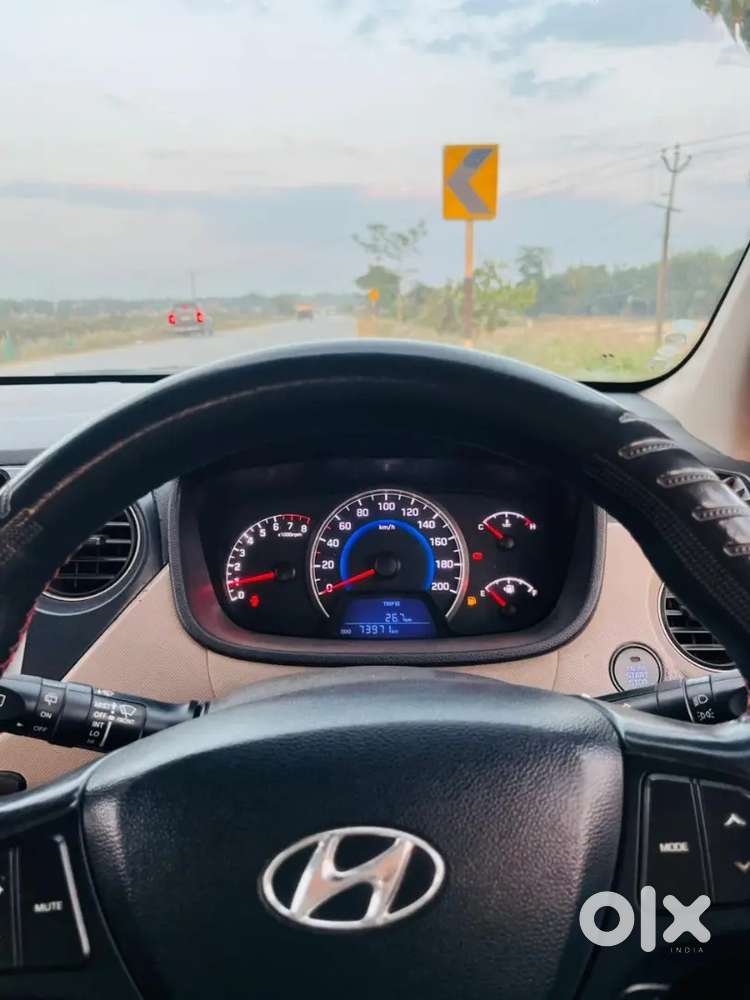 Hyundai Grand I10 2016 Petrol Well Maintained