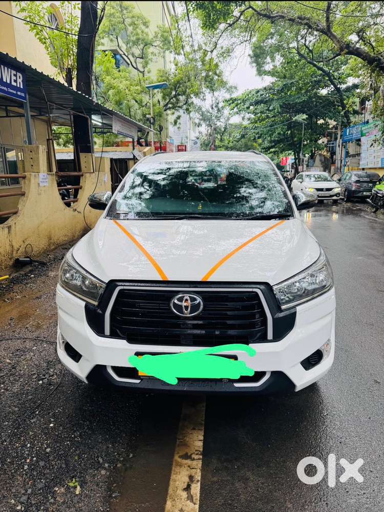 Toyota Innova Crysta Diesel 2025