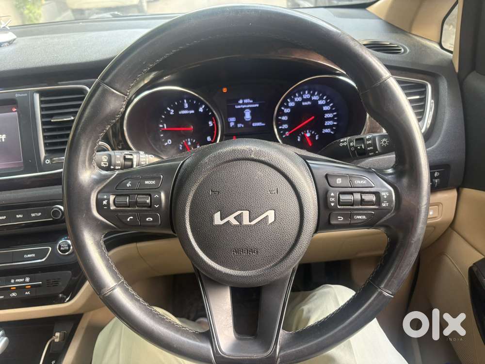 Kia Carnival Limousine Plus 7 Str, 2022, Diesel