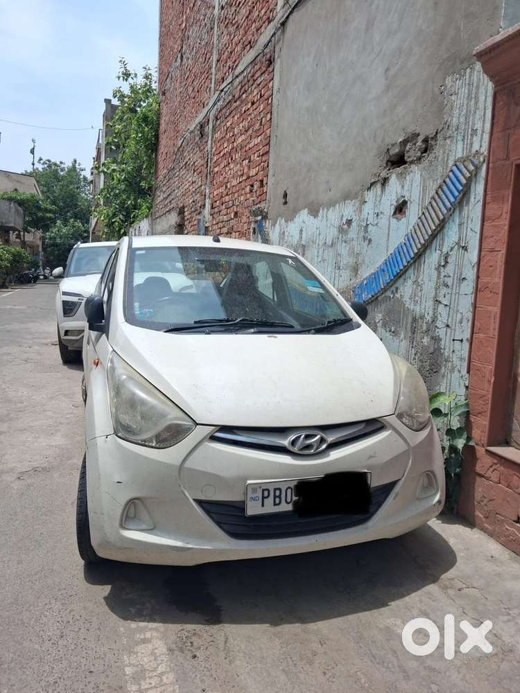 Urgent Sale Hyundai Eon Petrol Manual 2012