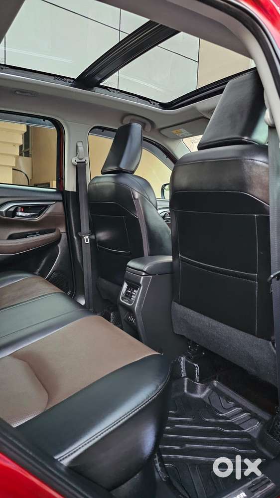 Toyota Urban Cruiser Hyryder 1.5 V Hybrid, 2024, Petrol