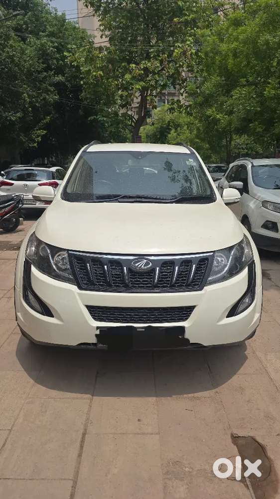 Mahindra Xuv500 2017 Diesel 90000 Km Driven