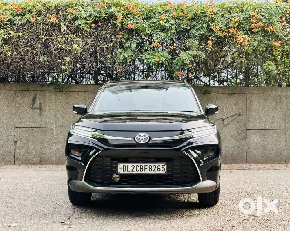 Toyota Urban Cruiser Hyryder, 2025, Petrol
