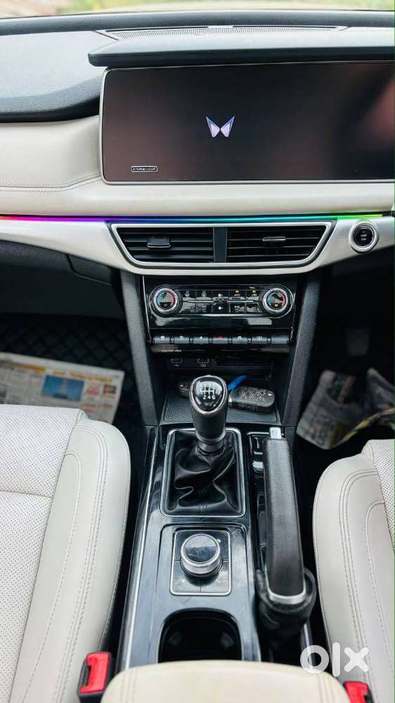 Maruti Suzuki Xl6 1.5 Zeta Mt, 2025, Petrol
