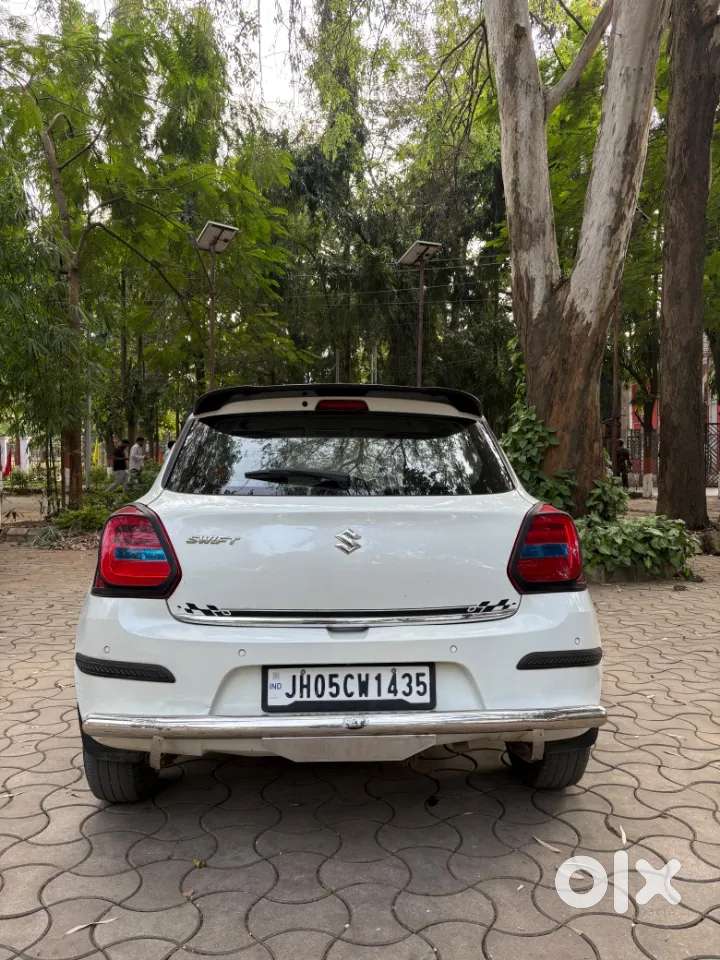 Maruti Suzuki Swift 1.3 Zxi, 2021, Petrol