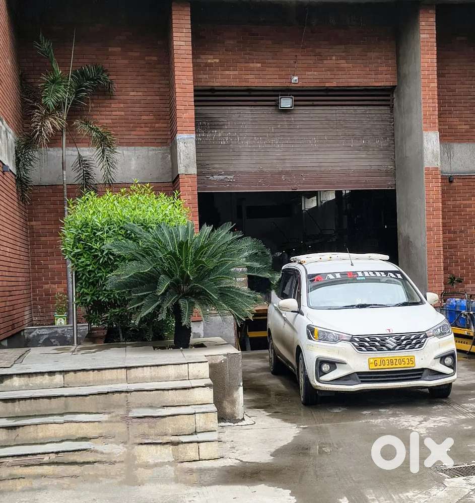 Maruti Suzuki Ertiga 2023/9