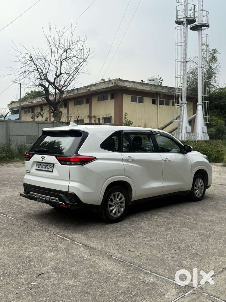 Toyota Innova Hycross Gx (o), 2023, Petrol