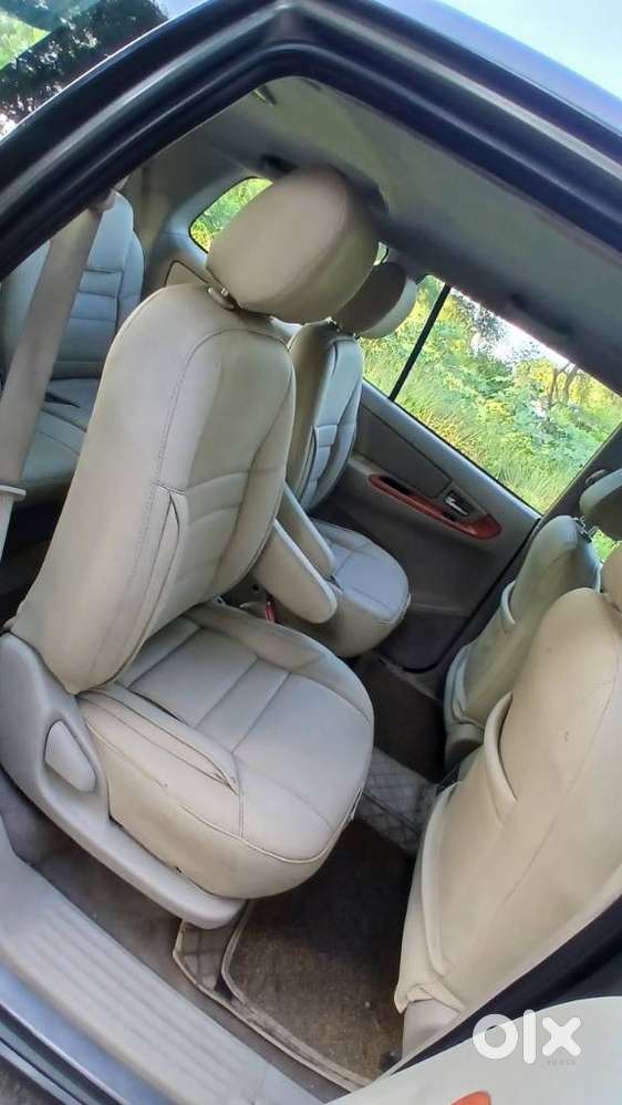 Toyota Innova 2.5 V 7 Str, 2013, Diesel