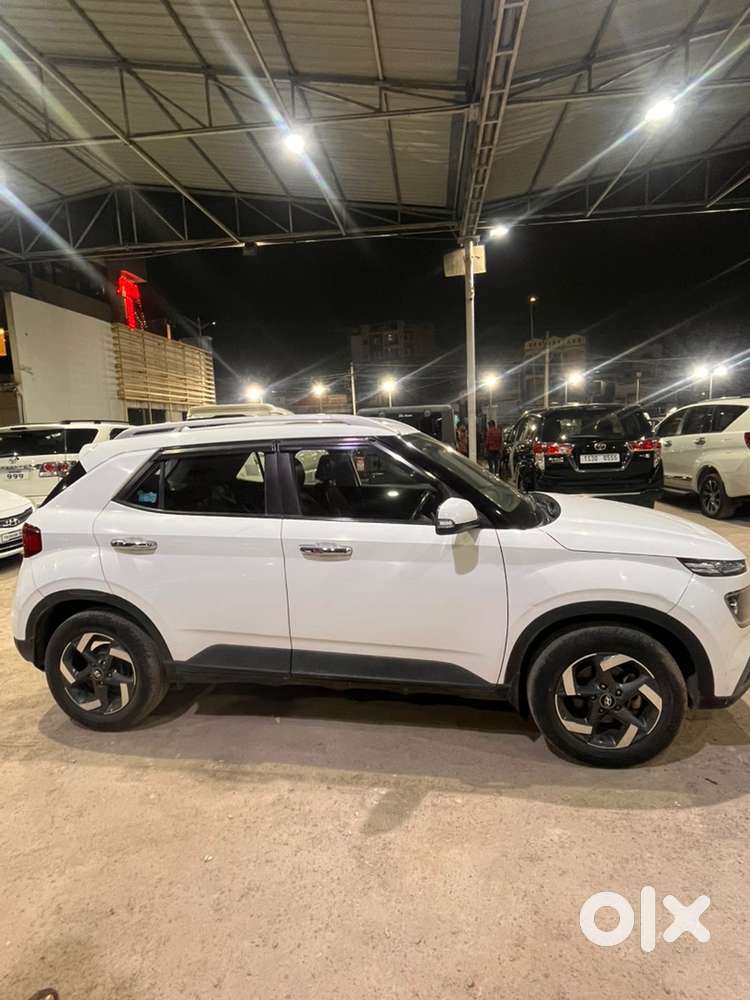 Hyundai Venue Petrol 2019