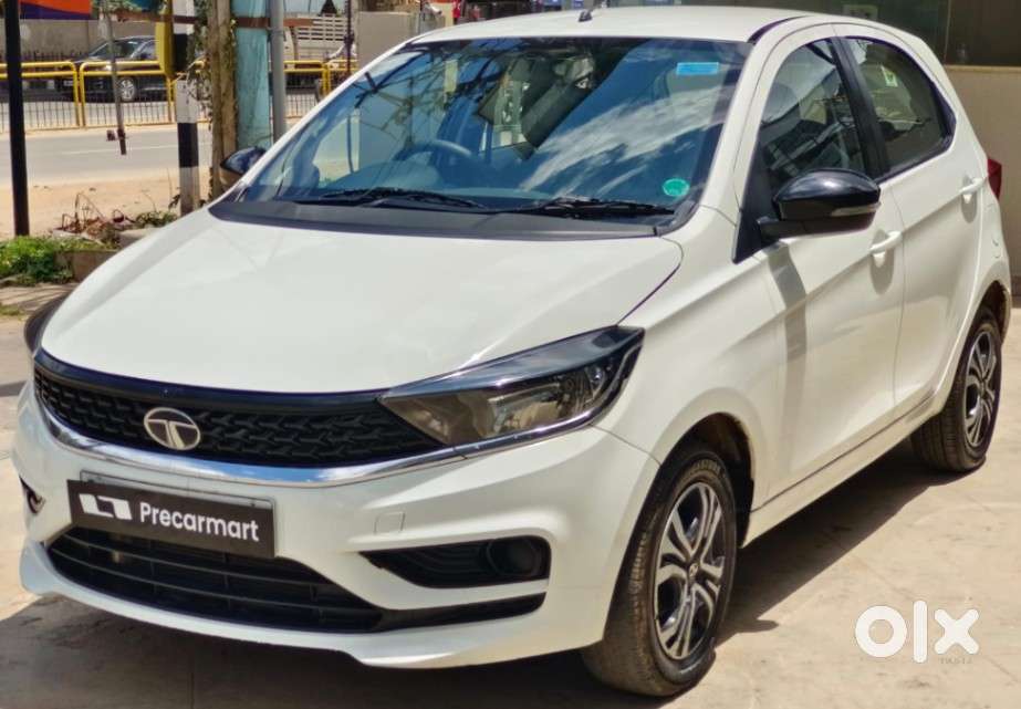 Tata Tiago 1.2 Revotron Xt, 2022, Petrol