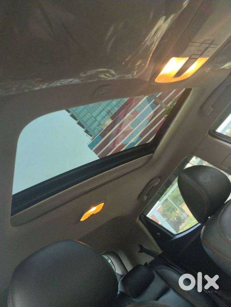 Mahindra Xuv300 W6, 2023, Petrol