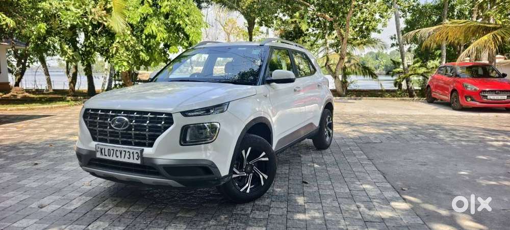 Hyundai Venue 1.2 S Plus, 2022, Petrol