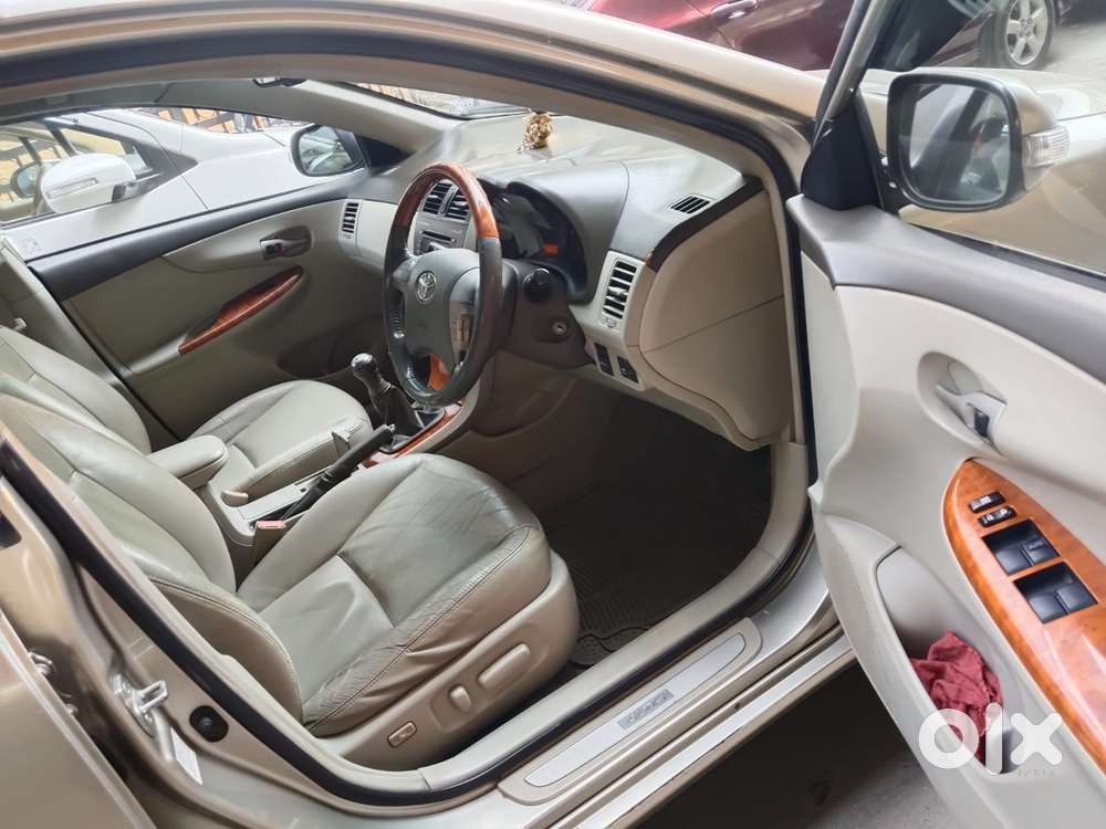 Toyota Corolla Altis G, 2010, Petrol