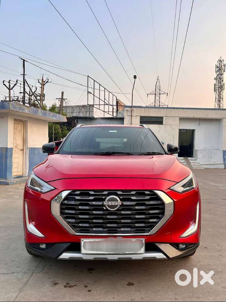 Nissan Magnite 1.0 Xv Premium, 2022, Petrol