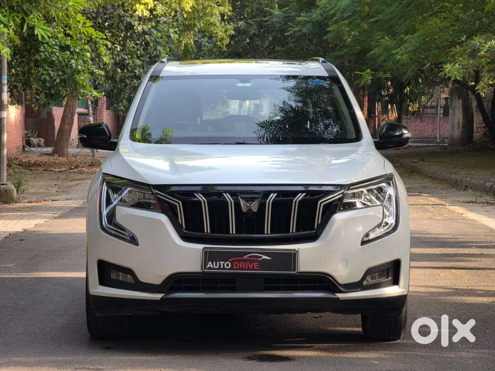 Mahindra Xuv700 2.0 Ax 5 Petrol Mt 7 Str, 2022, Petrol