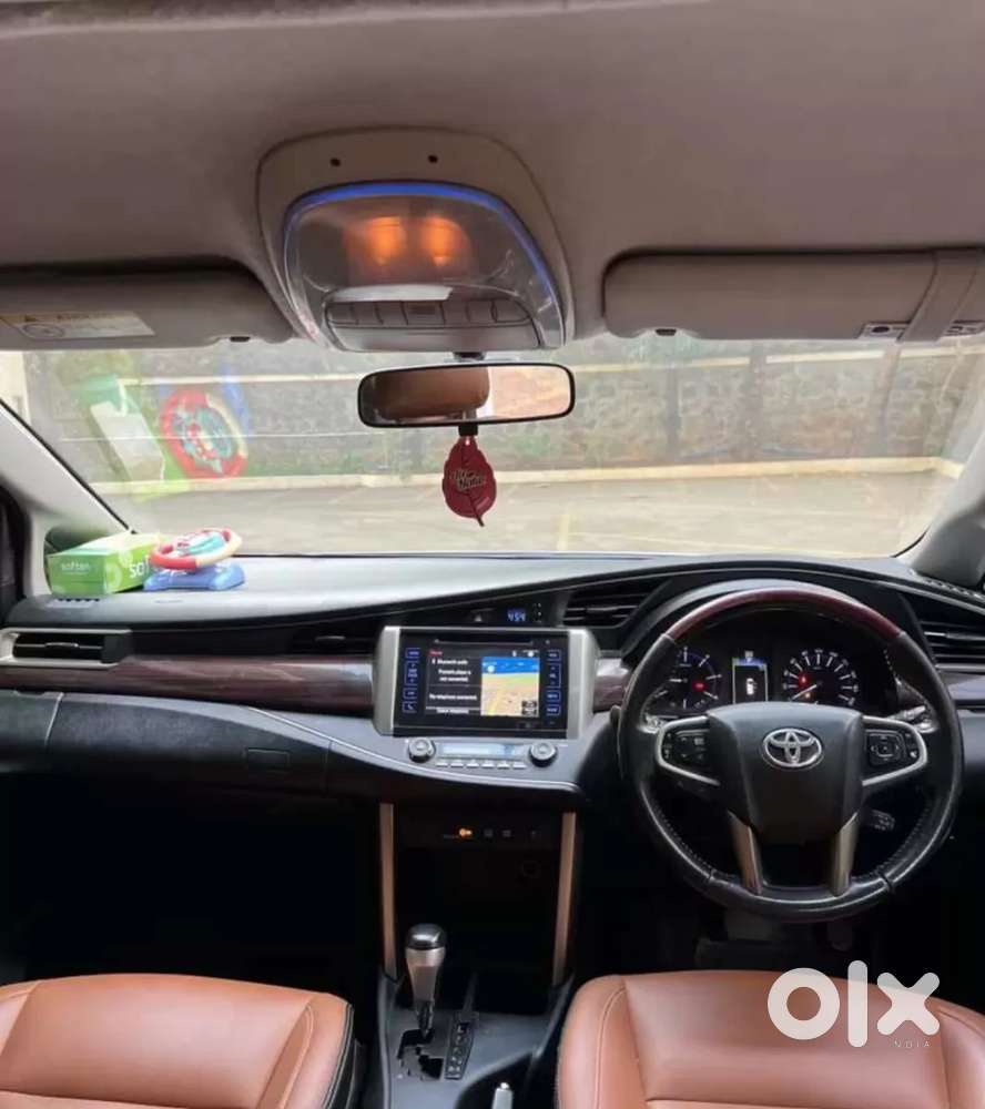 Toyota Innova Crysta 2.8 Zx At 7 Seater, 2019, Diesel