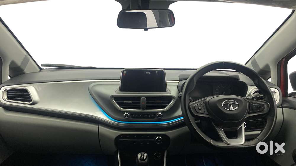 Tata Altroz Xz, 2020, Petrol